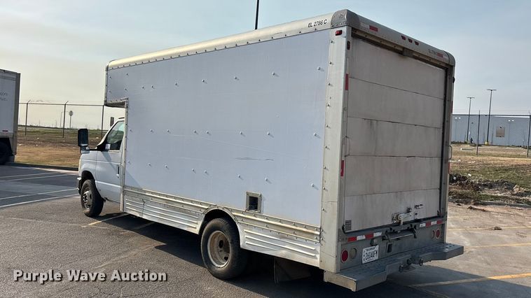 image for item EA4558 2009 Ford E-450 Box Truck