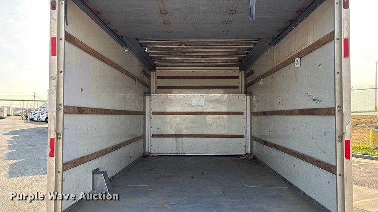 image for item EA4558 2009 Ford E-450 Box Truck