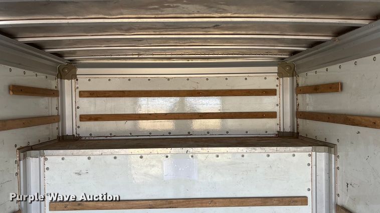 image for item EA4558 2009 Ford E-450 Box Truck