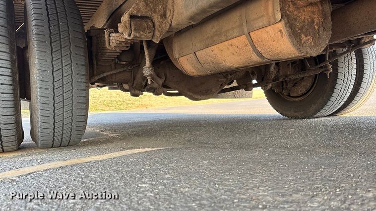 image for item EA4558 2009 Ford E-450 Box Truck