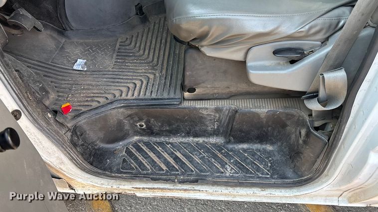 image for item EA4558 2009 Ford E-450 Box Truck