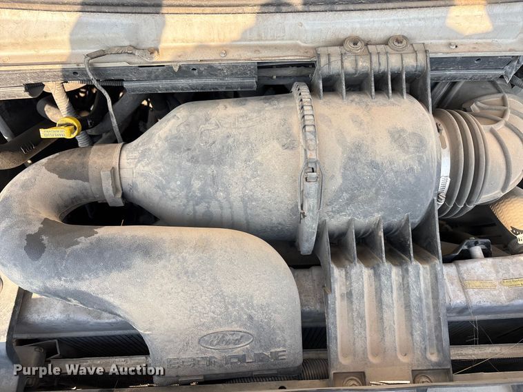 image for item EA4558 2009 Ford E-450 Box Truck