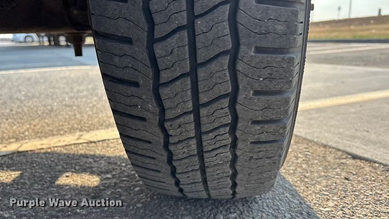 image for item EA4558 2009 Ford E-450 Box Truck