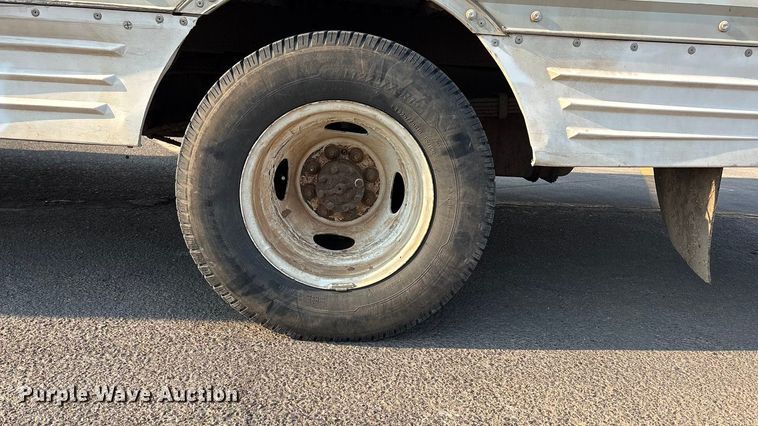 image for item EA4558 2009 Ford E-450 Box Truck