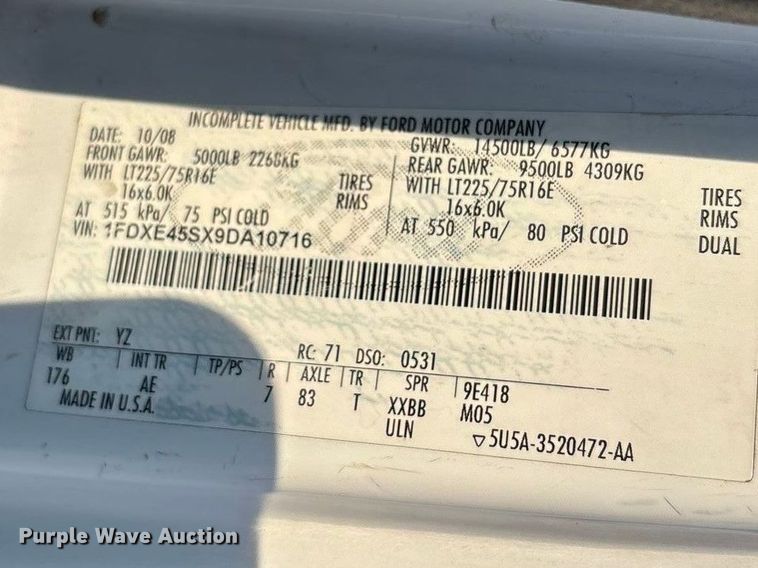 image for item EA4558 2009 Ford E-450 Box Truck