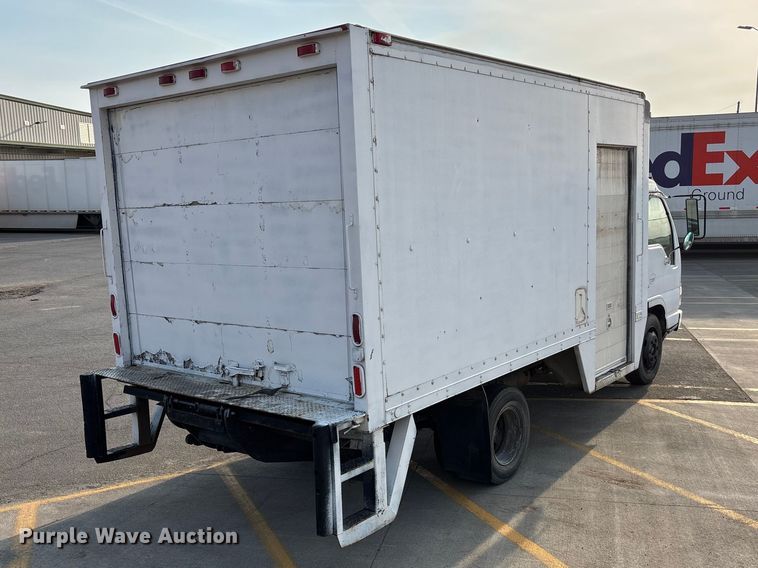 image for item EA4559 2007 Isuzu NPR box truck