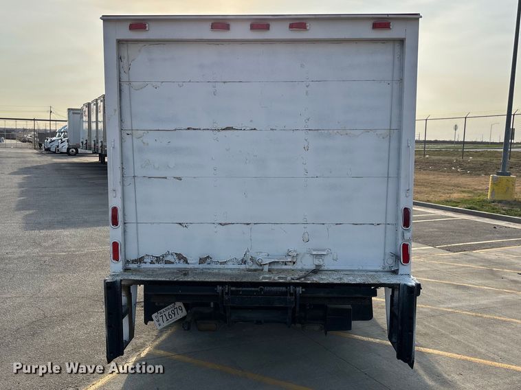 image for item EA4559 2007 Isuzu NPR box truck