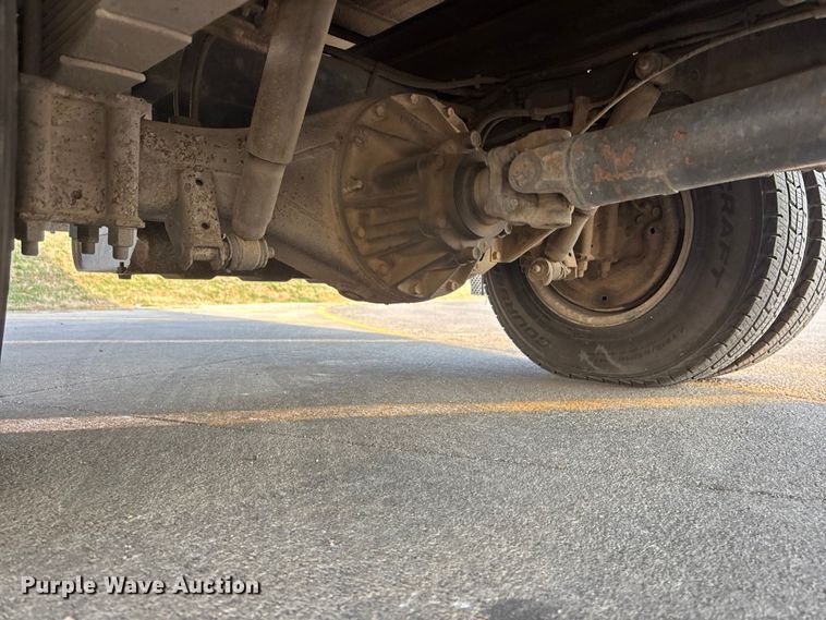 image for item EA4559 2007 Isuzu NPR box truck