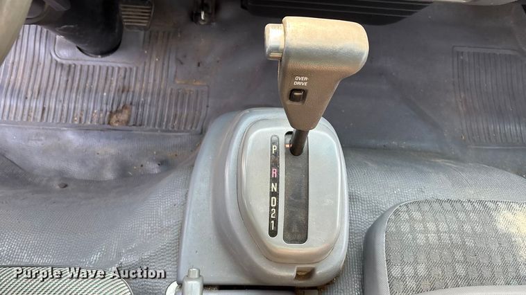 image for item EA4559 2007 Isuzu NPR box truck