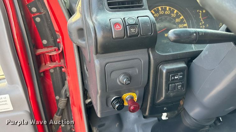 image for item EA4559 2007 Isuzu NPR box truck