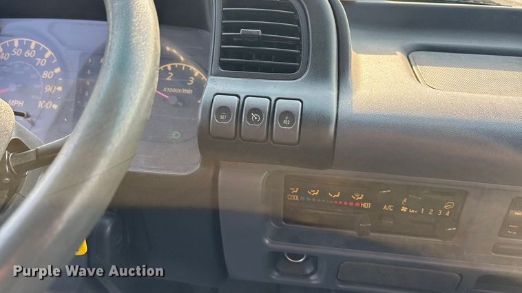 image for item EA4559 2007 Isuzu NPR box truck