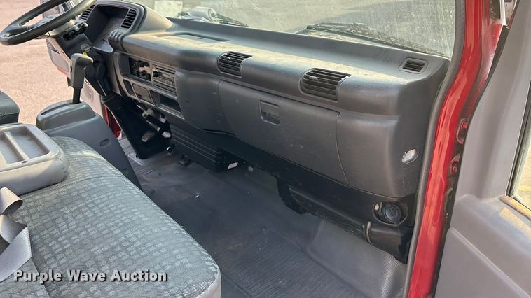 image for item EA4559 2007 Isuzu NPR box truck