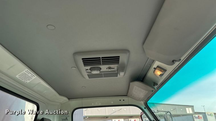 image for item EA4559 2007 Isuzu NPR box truck