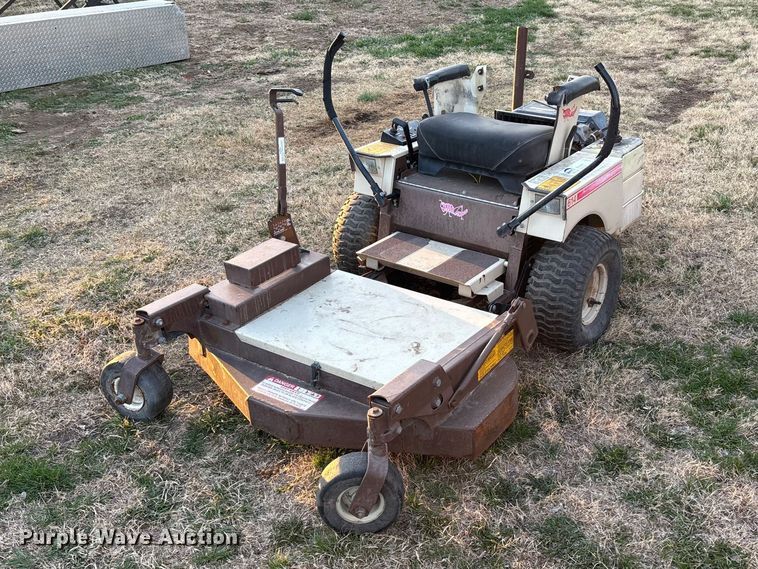 image for item EA4561 Grasshopper 614 ZTR lawn mower