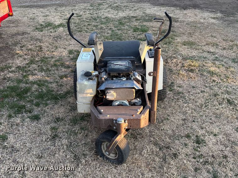 image for item EA4561 Grasshopper 614 ZTR lawn mower