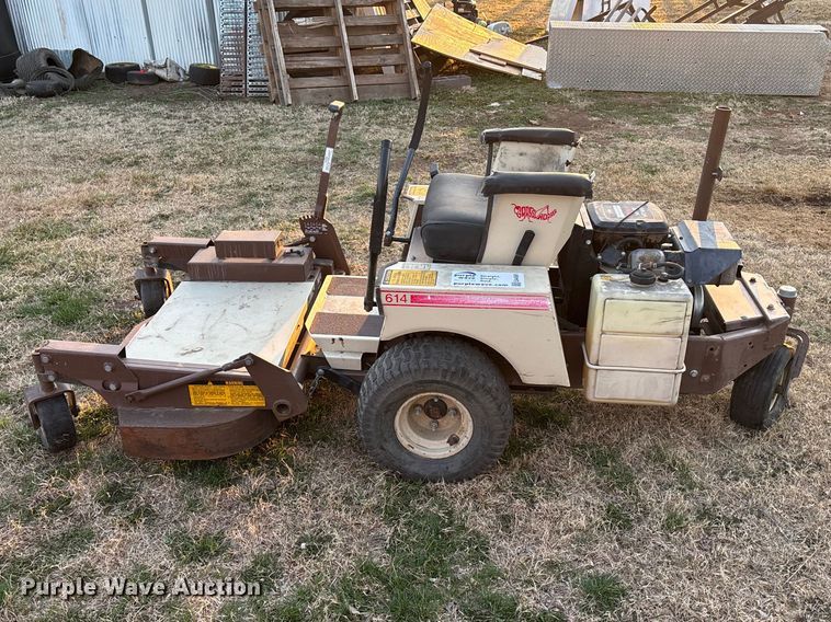 image for item EA4561 Grasshopper 614 ZTR lawn mower