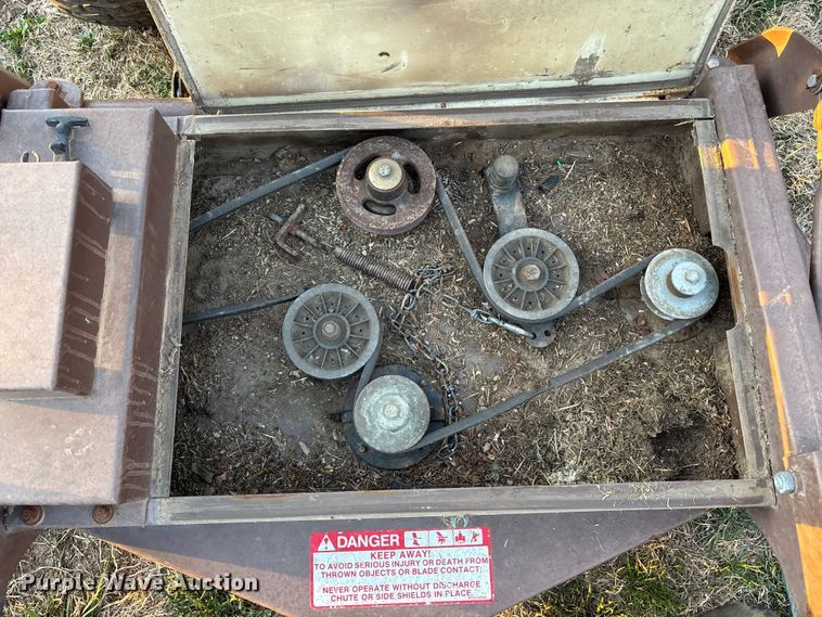 image for item EA4561 Grasshopper 614 ZTR lawn mower