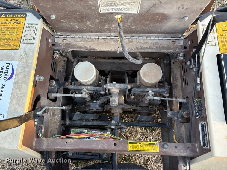 image for item EA4561 Grasshopper 614 ZTR lawn mower