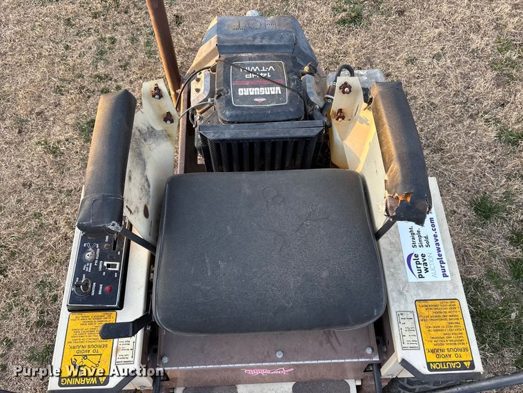 image for item EA4561 Grasshopper 614 ZTR lawn mower