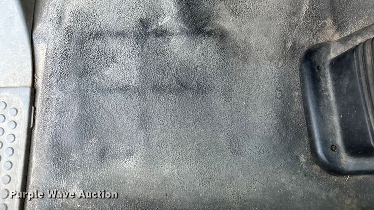 image for item EA4563 2005 Ford F250 Super Duty Crew Cab pickup truck