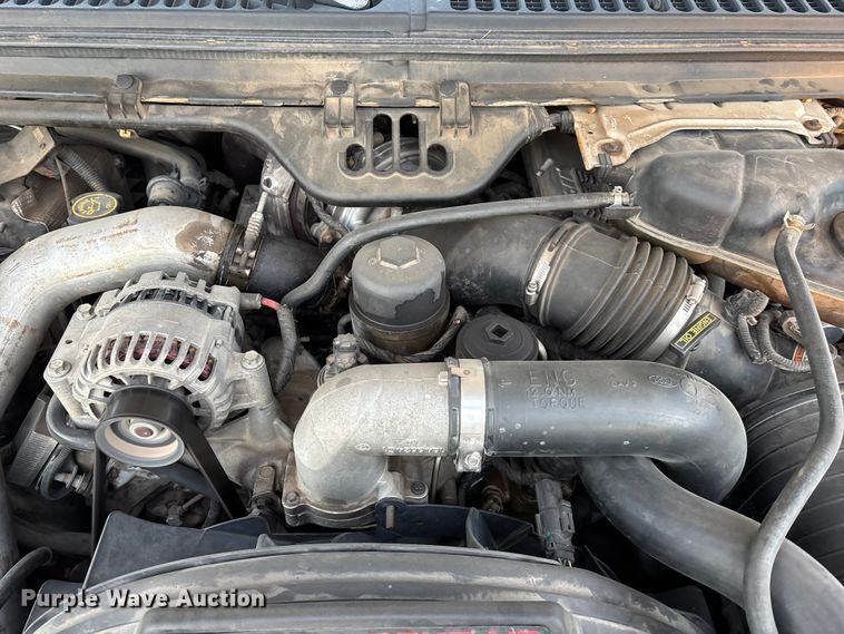 image for item EA4563 2005 Ford F250 Super Duty Crew Cab pickup truck