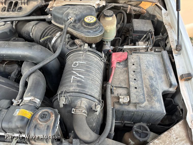 image for item EA4563 2005 Ford F250 Super Duty Crew Cab pickup truck