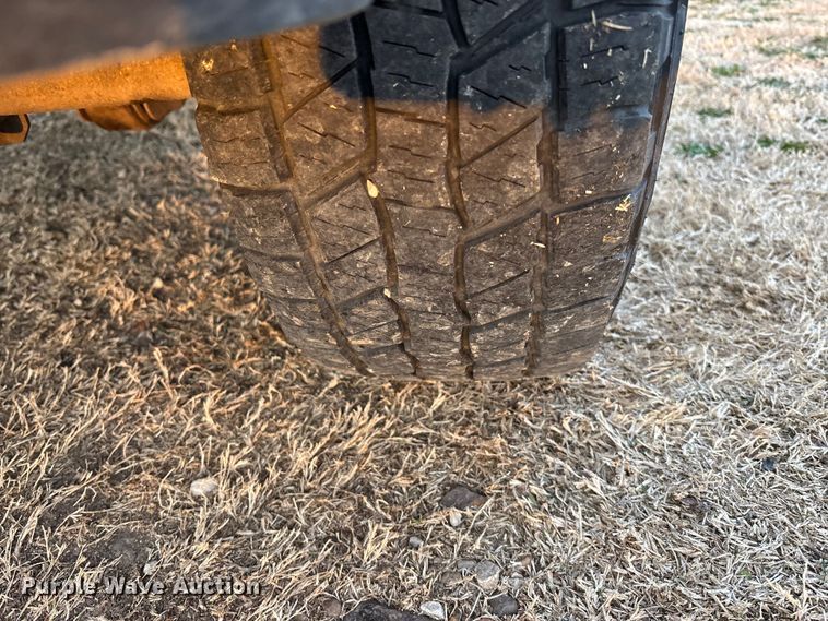 image for item EA4563 2005 Ford F250 Super Duty Crew Cab pickup truck