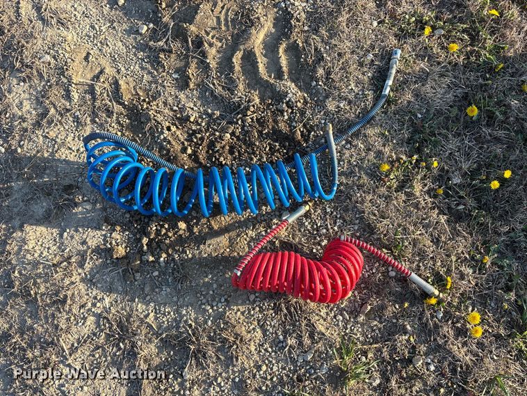 image for item EA4644 Approximately 25 air lines