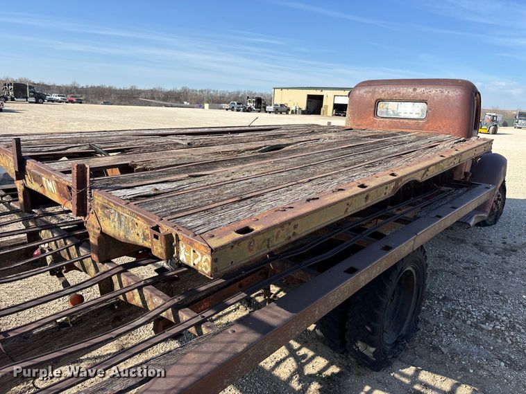 image for item EA4649 1940 Ford flatbed truck