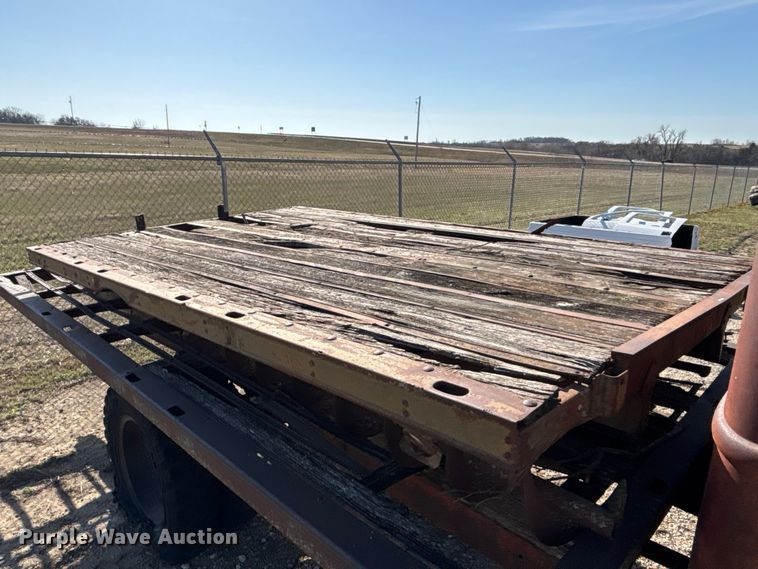 image for item EA4649 1940 Ford flatbed truck