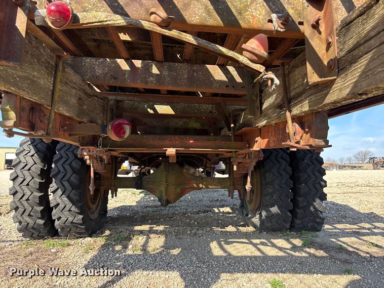 image for item EA4649 1940 Ford flatbed truck