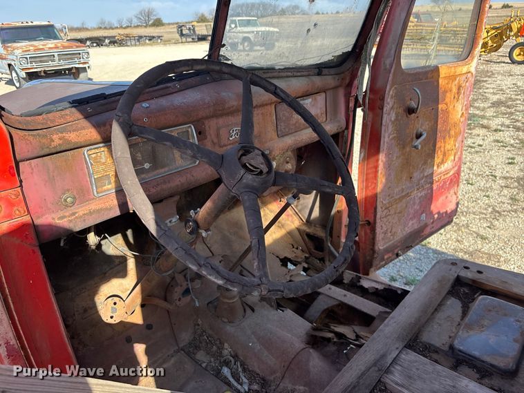 image for item EA4649 1940 Ford flatbed truck