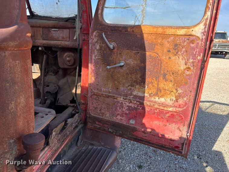 image for item EA4649 1940 Ford flatbed truck
