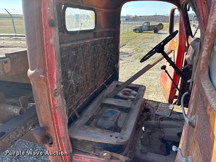 image for item EA4649 1940 Ford flatbed truck