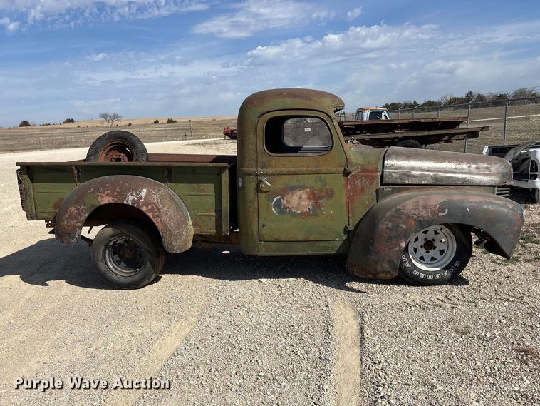 image for item EA4657 1941 International Harvester KB-1 pickup truck