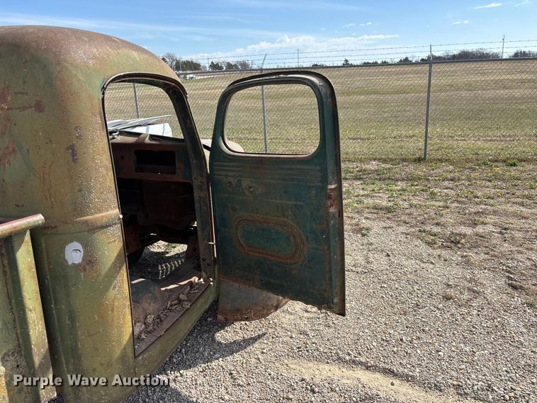 image for item EA4657 1941 International Harvester KB-1 pickup truck