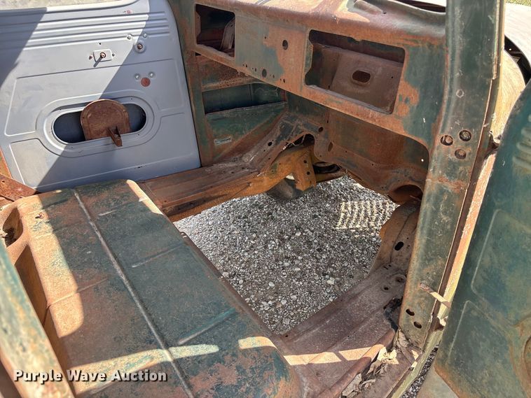 image for item EA4657 1941 International Harvester KB-1 pickup truck