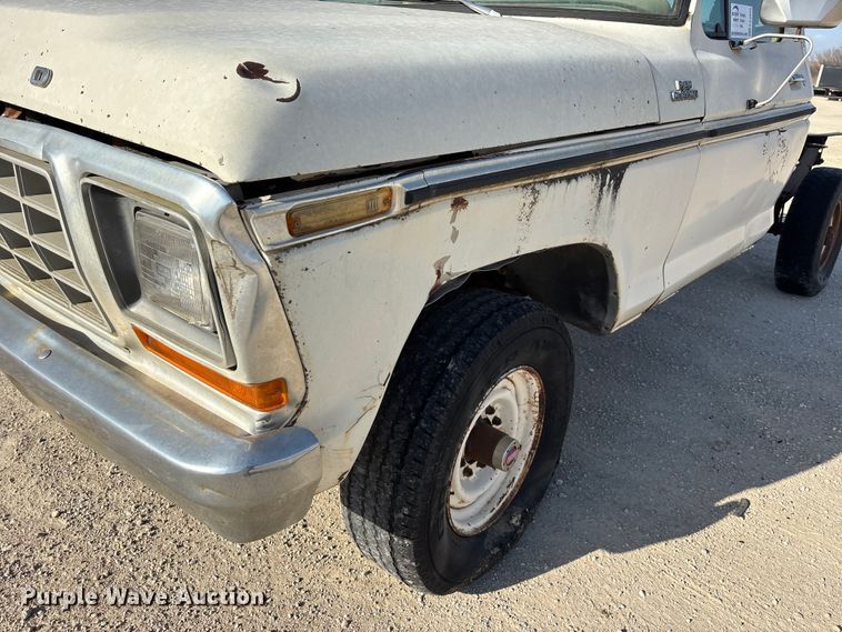 image for item EA4658 1979 Ford F150 pickup truck cab and chassis