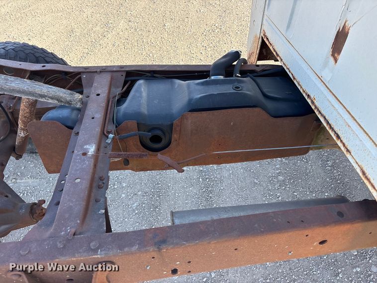 image for item EA4658 1979 Ford F150 pickup truck cab and chassis