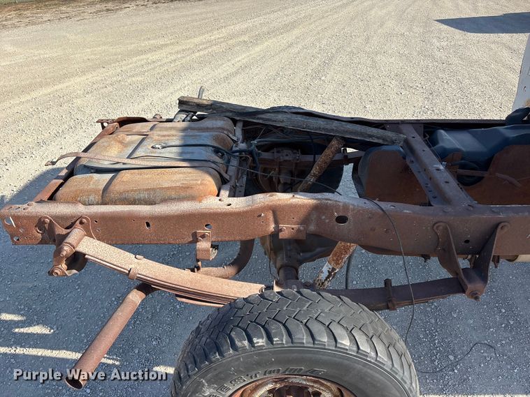 image for item EA4658 1979 Ford F150 pickup truck cab and chassis