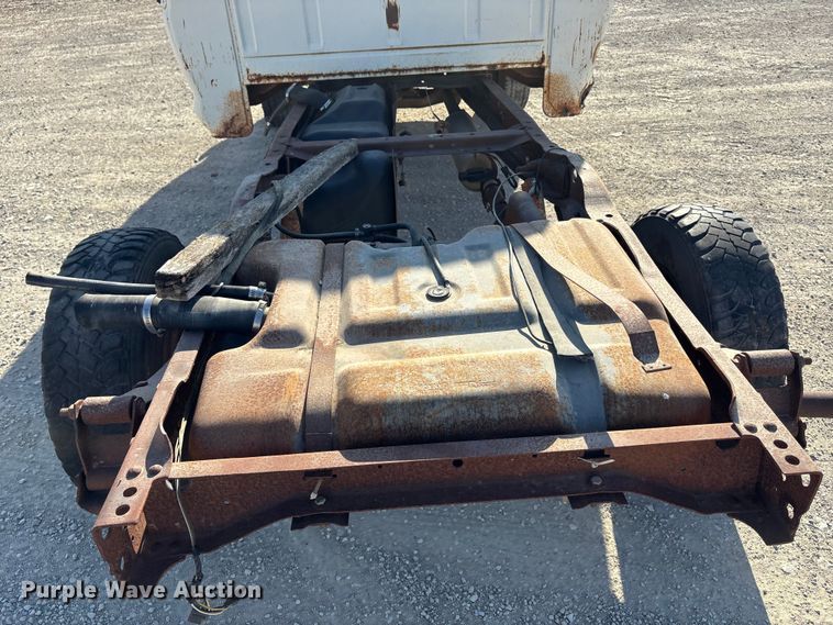 image for item EA4658 1979 Ford F150 pickup truck cab and chassis