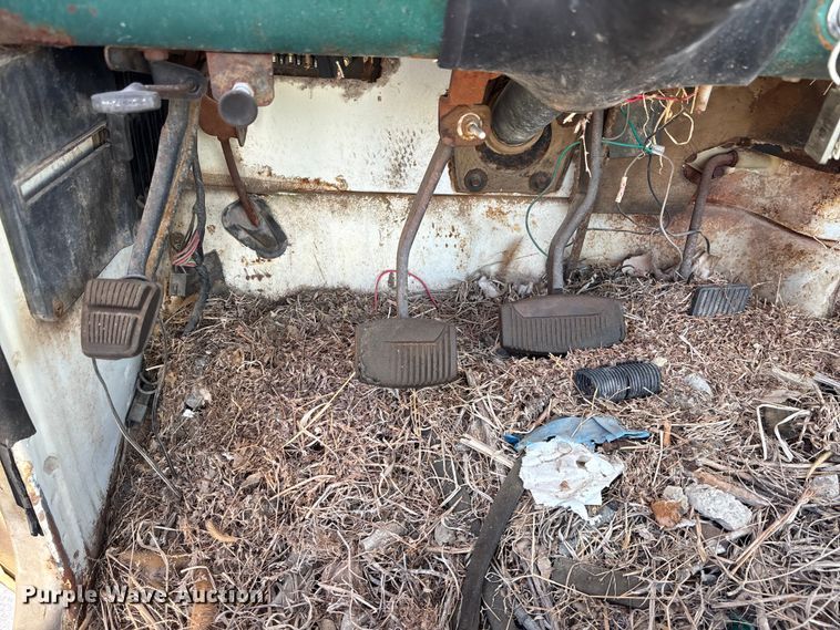 image for item EA4658 1979 Ford F150 pickup truck cab and chassis