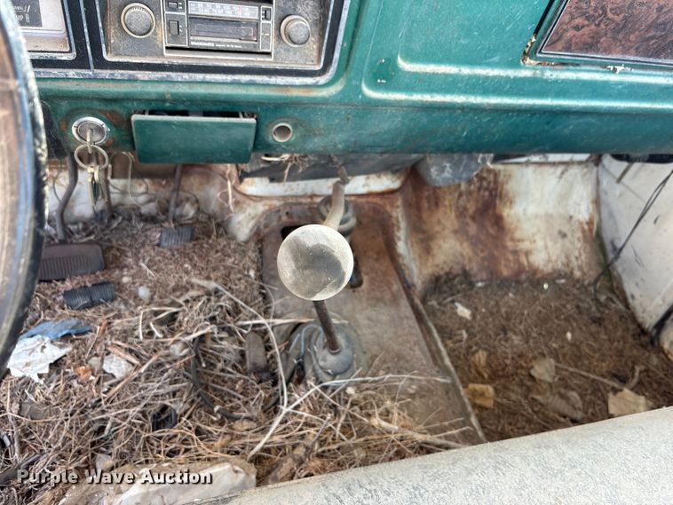 image for item EA4658 1979 Ford F150 pickup truck cab and chassis