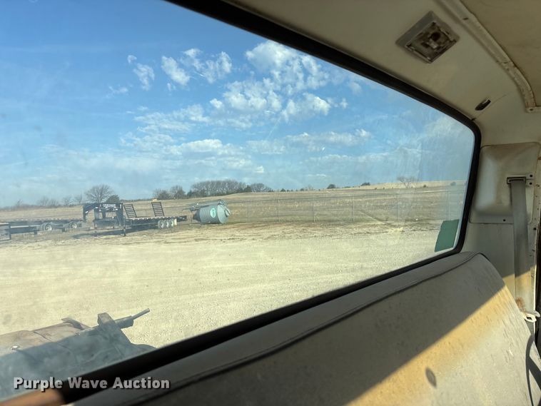 image for item EA4658 1979 Ford F150 pickup truck cab and chassis