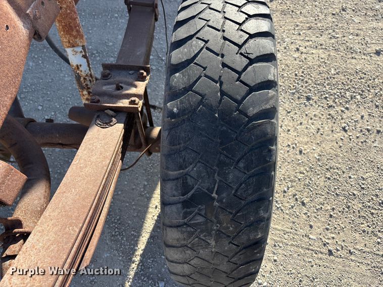 image for item EA4658 1979 Ford F150 pickup truck cab and chassis