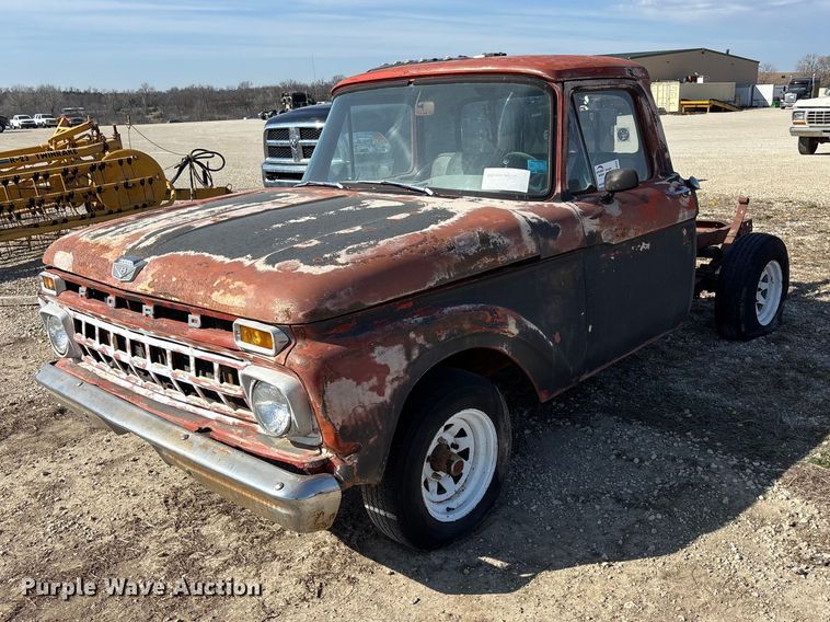 image for item EA4659 1965 Ford F100 pickup truck cab and chassis