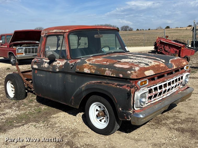 image for item EA4659 1965 Ford F100 pickup truck cab and chassis