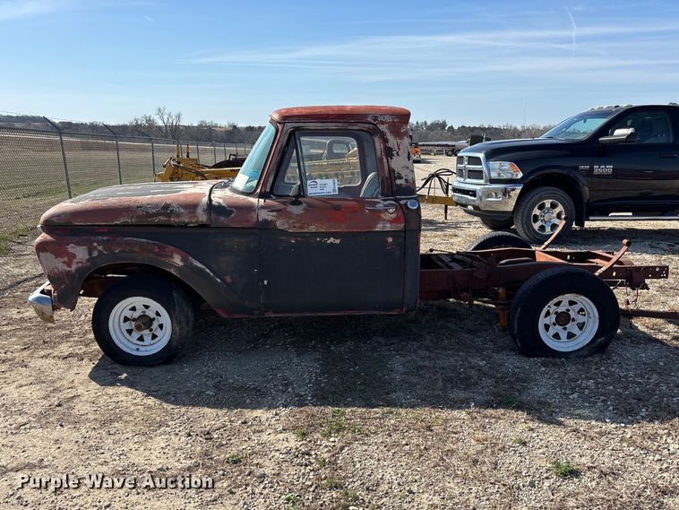 image for item EA4659 1965 Ford F100 pickup truck cab and chassis