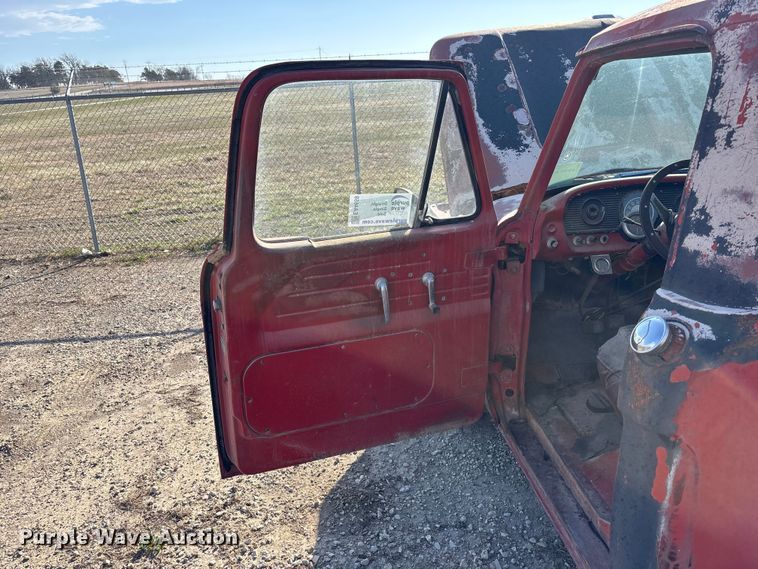 image for item EA4659 1965 Ford F100 pickup truck cab and chassis