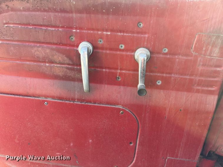 image for item EA4659 1965 Ford F100 pickup truck cab and chassis